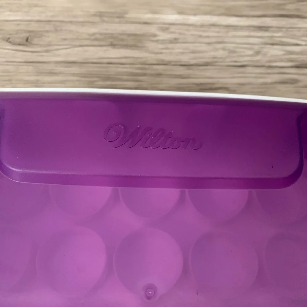 Wilton Food Color Container - Picture 3 of 3